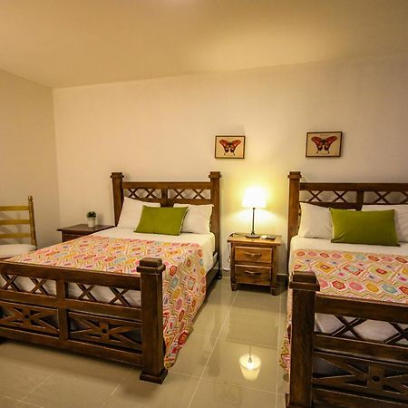 Deluxe Suites Guacamayos - Eco-Lodge & Swimming Pool Бонао Экстерьер фото