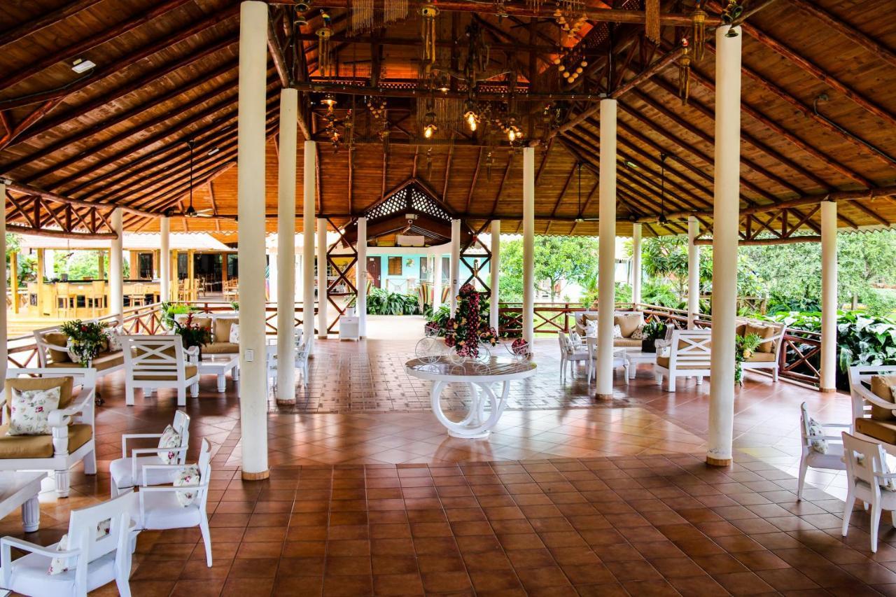 Deluxe Suites Guacamayos - Eco-Lodge & Swimming Pool Бонао Экстерьер фото